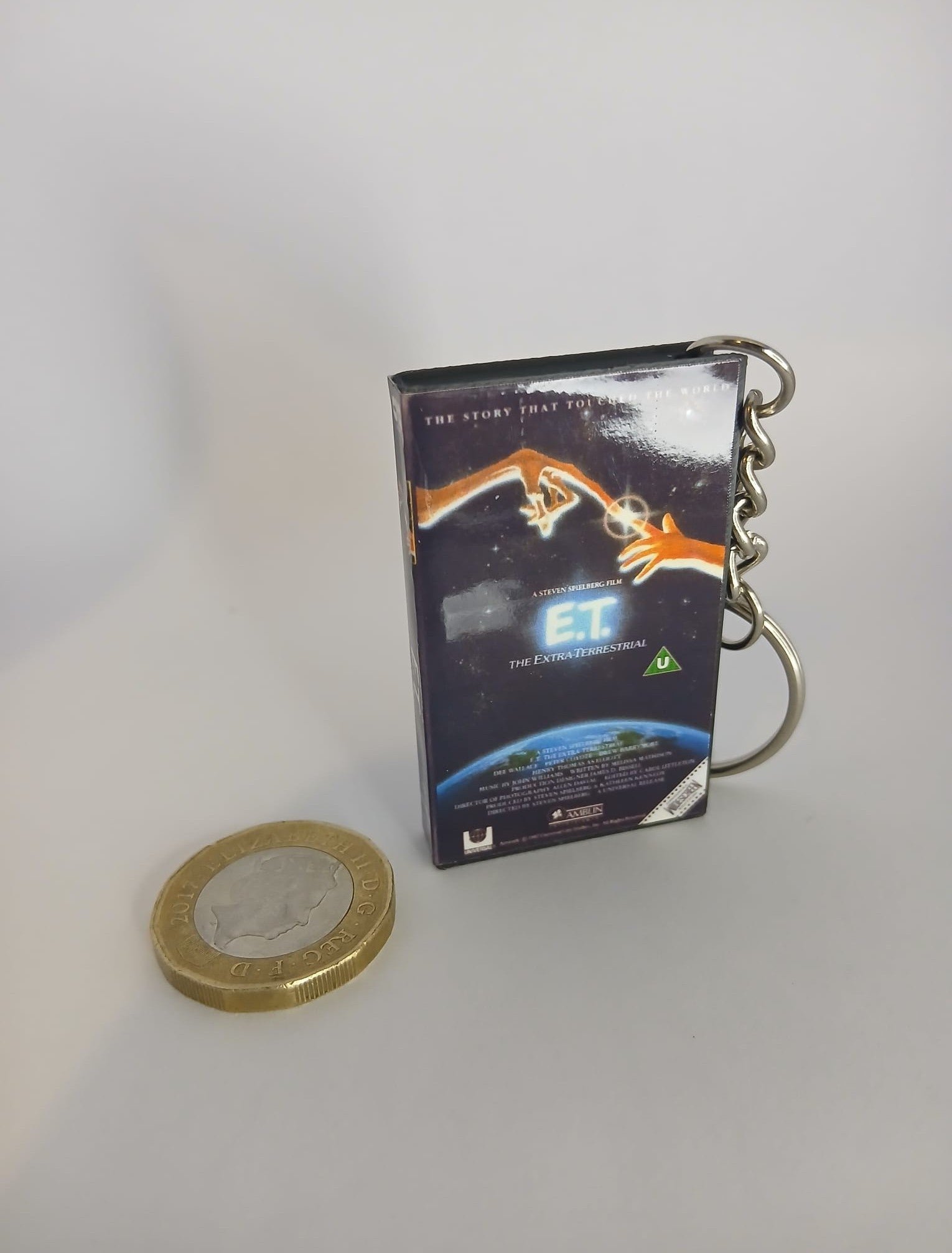 E.T. the Extra-Terrestrial Mini VHS Keyring – front spine angle standing