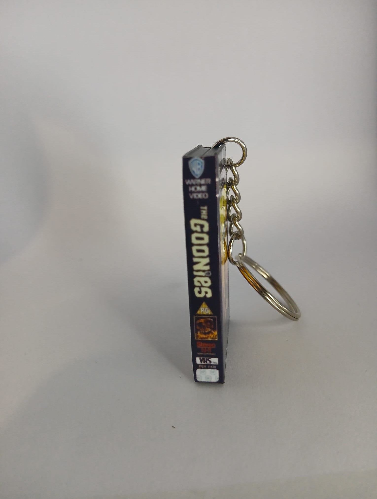 The Goonies VHS keyring — back cover standing
