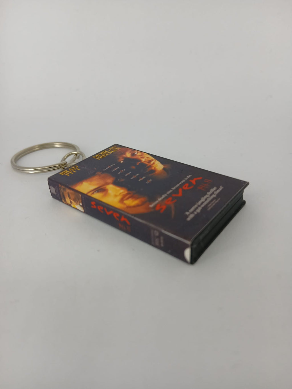 Se7en Mini VHS Keyring – front close-up